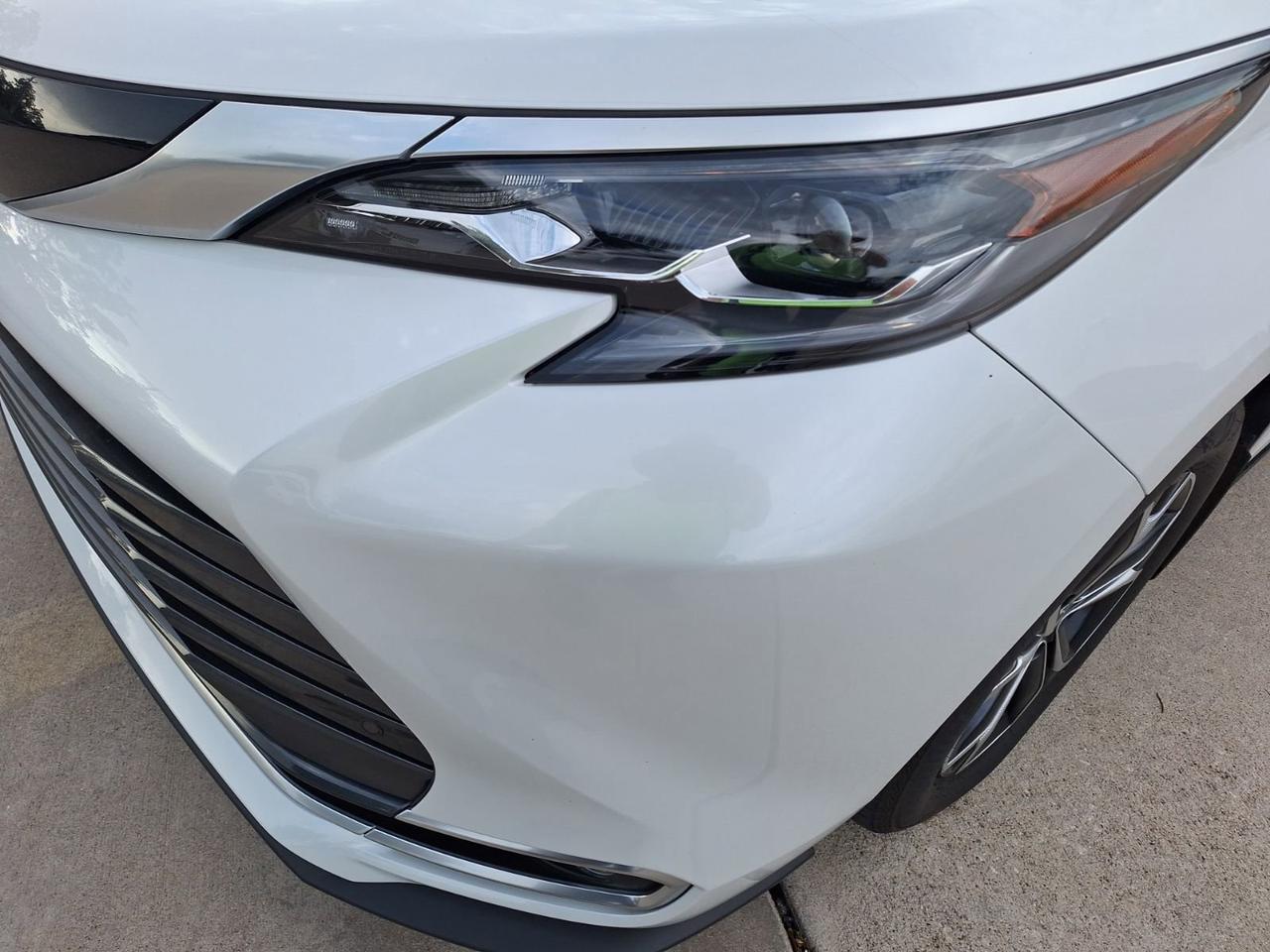 2025 Toyota Sienna Platinum Hurst TX