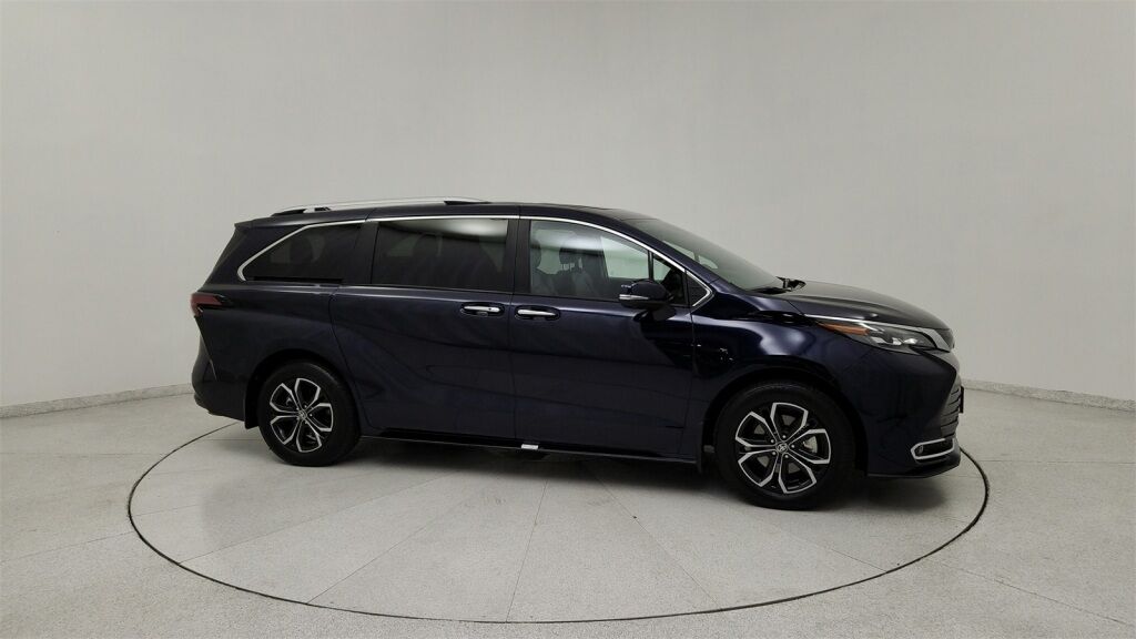 2025 Toyota Sienna Platinum Laurel MD