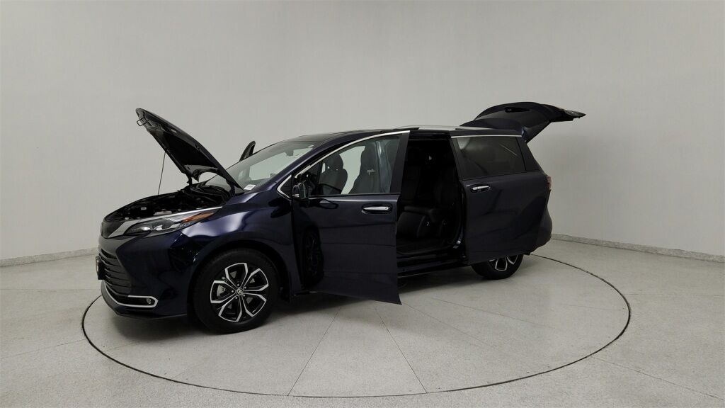 2025 Toyota Sienna Platinum Laurel MD