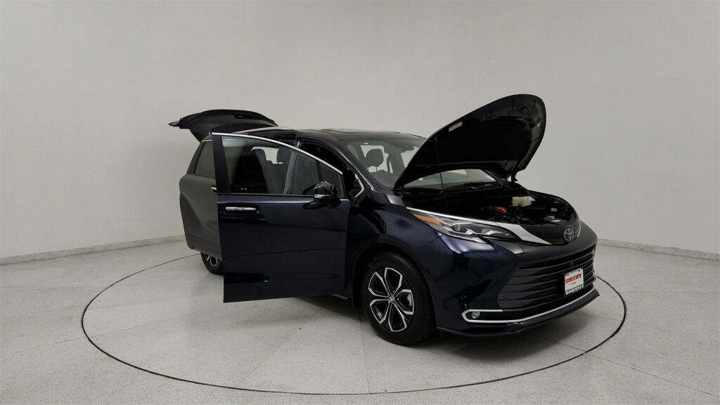 2025 Toyota Sienna Platinum Laurel MD