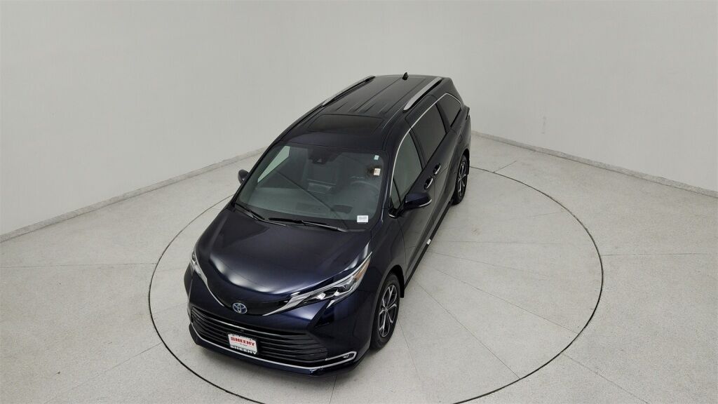 2025 Toyota Sienna Platinum Laurel MD