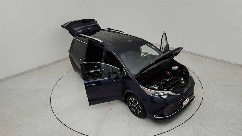 2025 Toyota Sienna Platinum Laurel MD