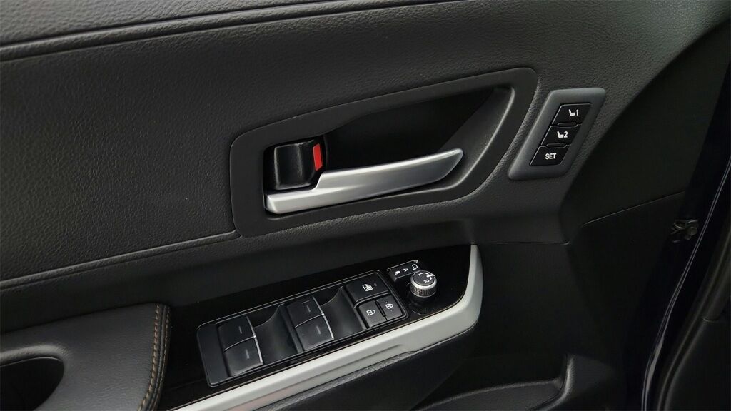 2025 Toyota Sienna Platinum Laurel MD