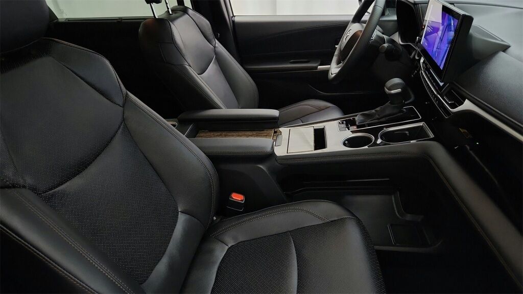 2025 Toyota Sienna Platinum Laurel MD