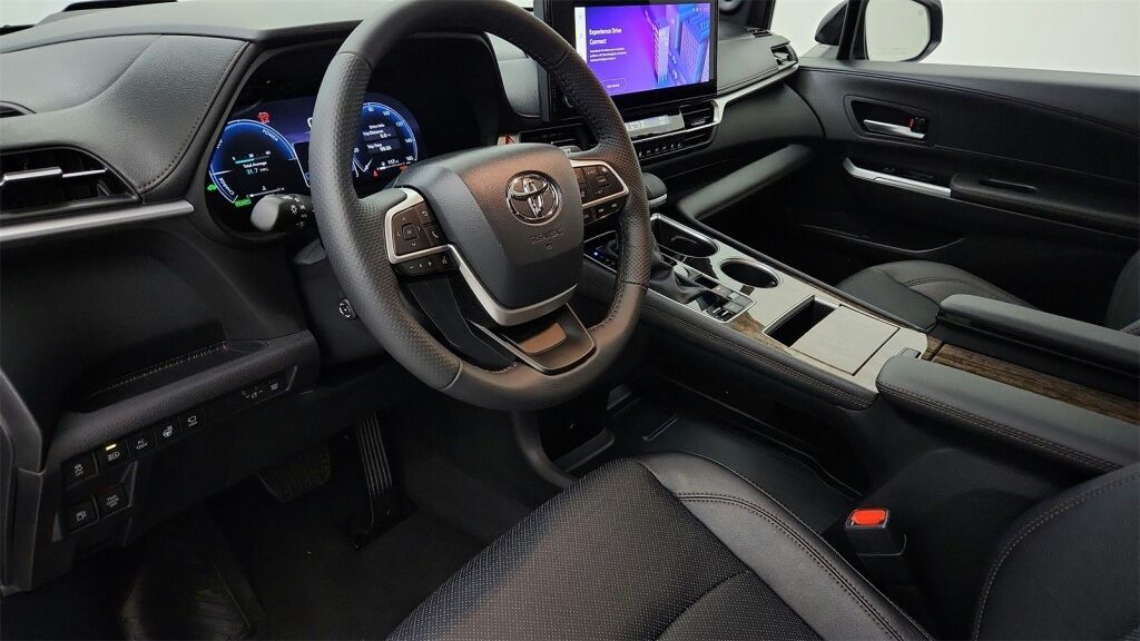2025 Toyota Sienna Platinum Laurel MD