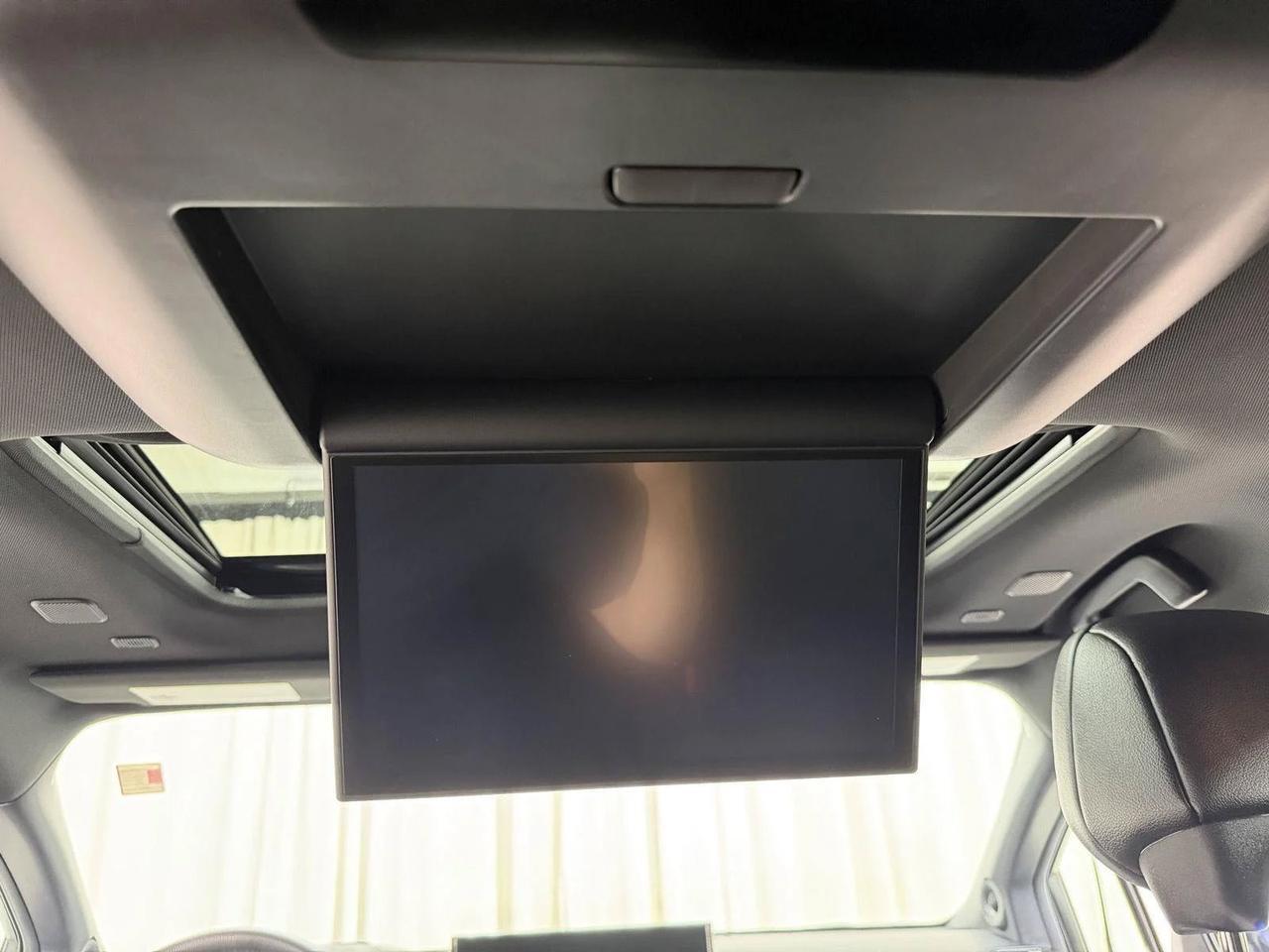 2025 Toyota Sienna Platinum Annapolis MD