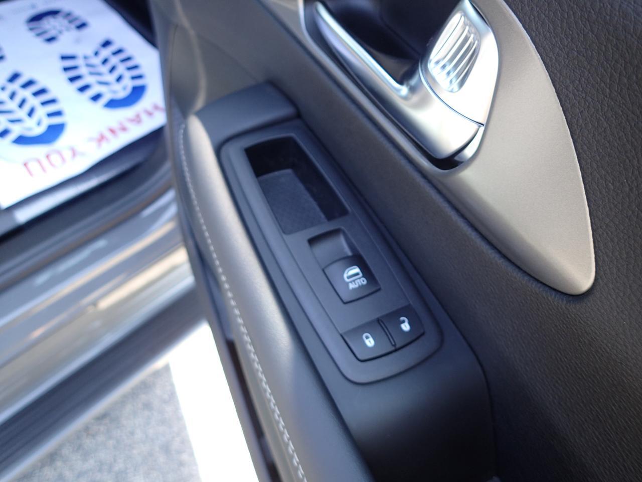 2025 Toyota Sienna Touring Plus Anaheim CA