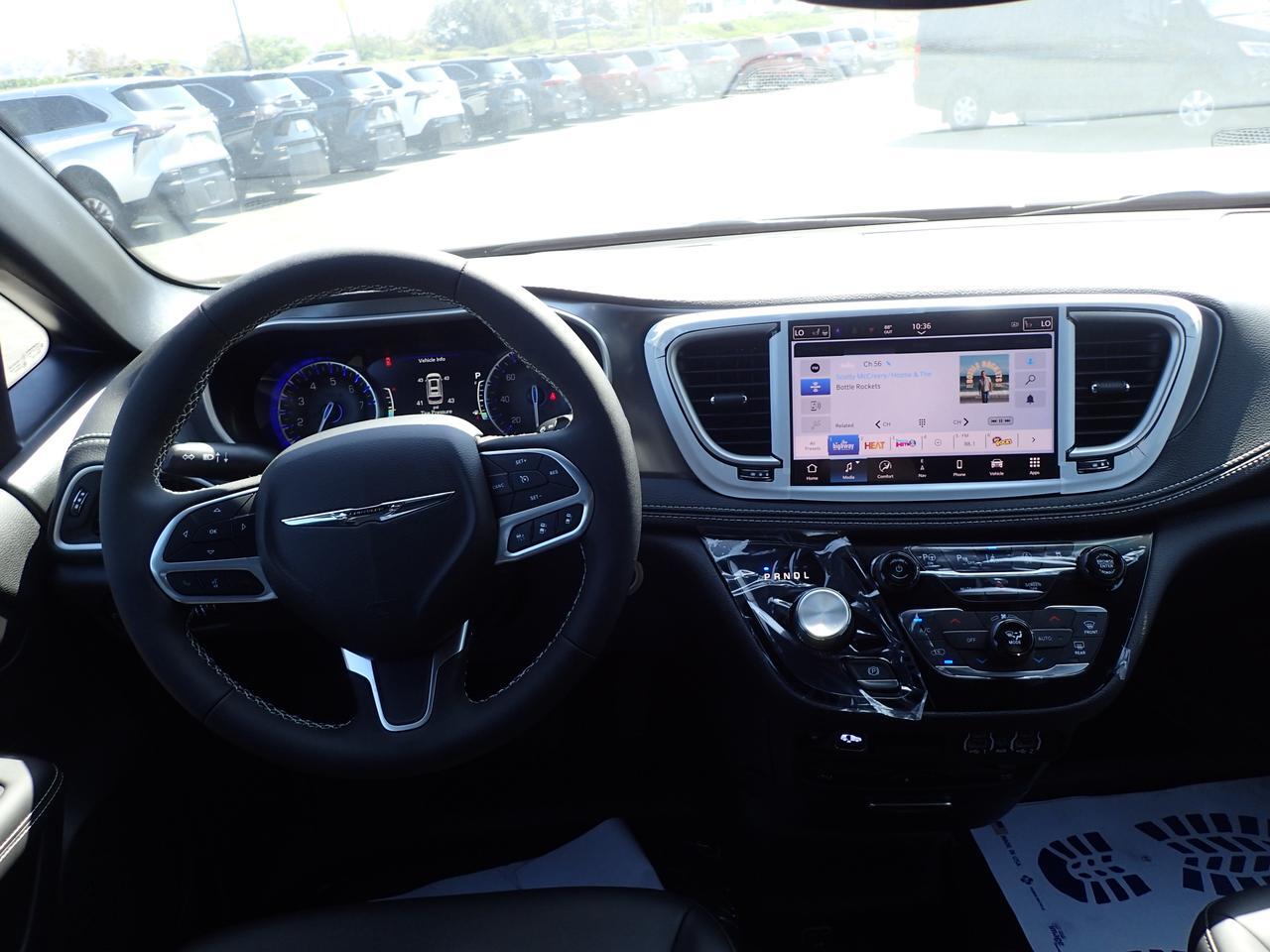 2025 Toyota Sienna Touring Plus Anaheim CA