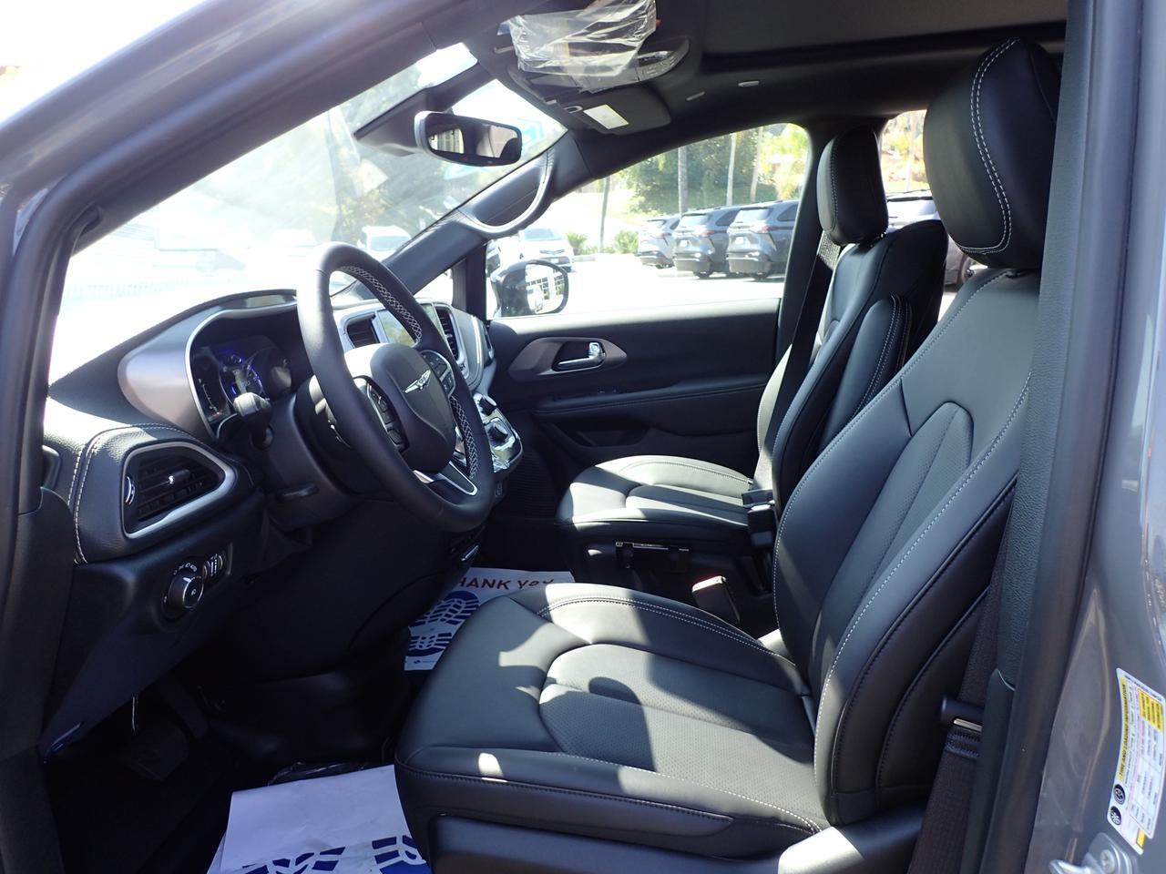 2025 Toyota Sienna Touring Plus Anaheim CA