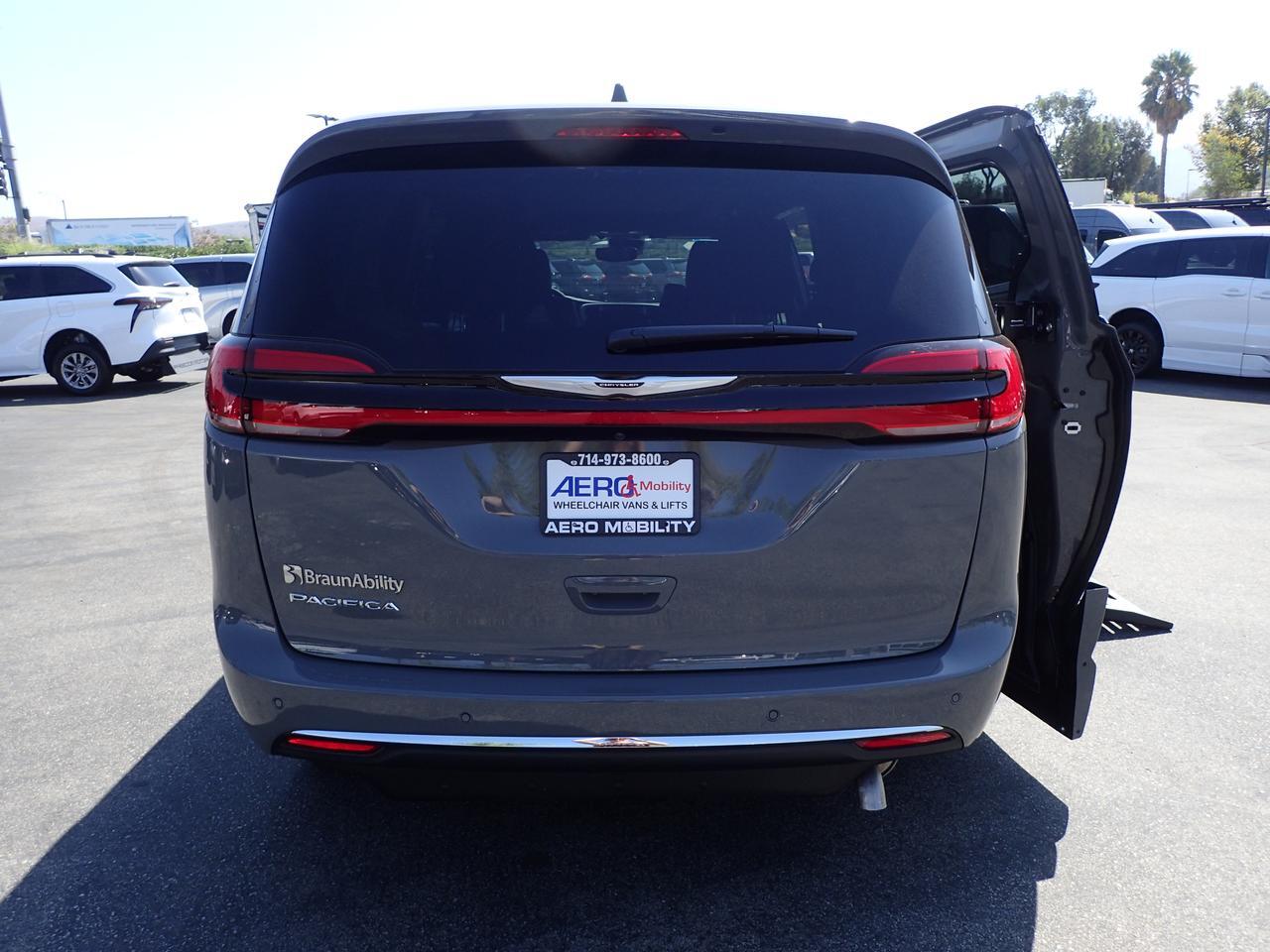 2025 Toyota Sienna Touring Plus Anaheim CA