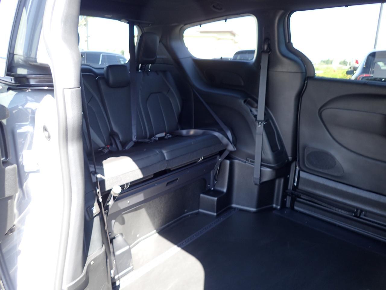 2025 Toyota Sienna Touring Plus Anaheim CA