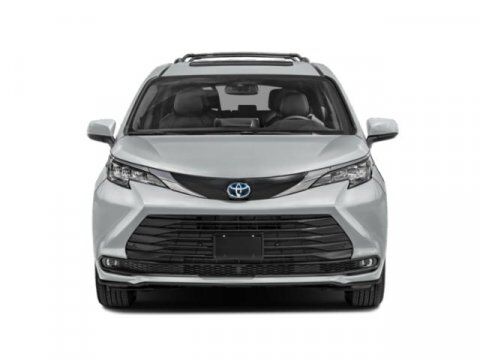 2025 Toyota Sienna Woodland Edition Hurst TX