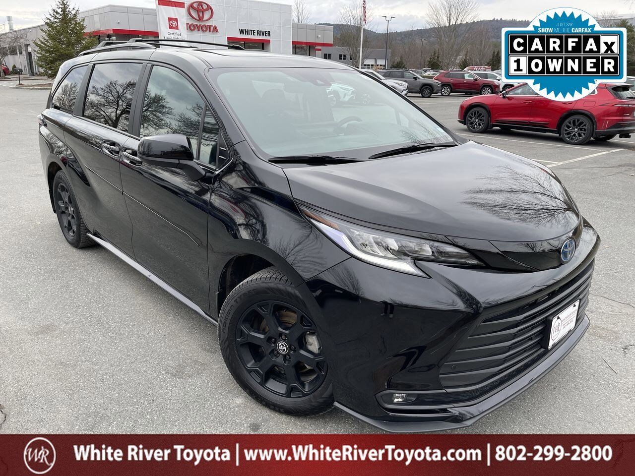 2025 Toyota Sienna Woodland Edition
