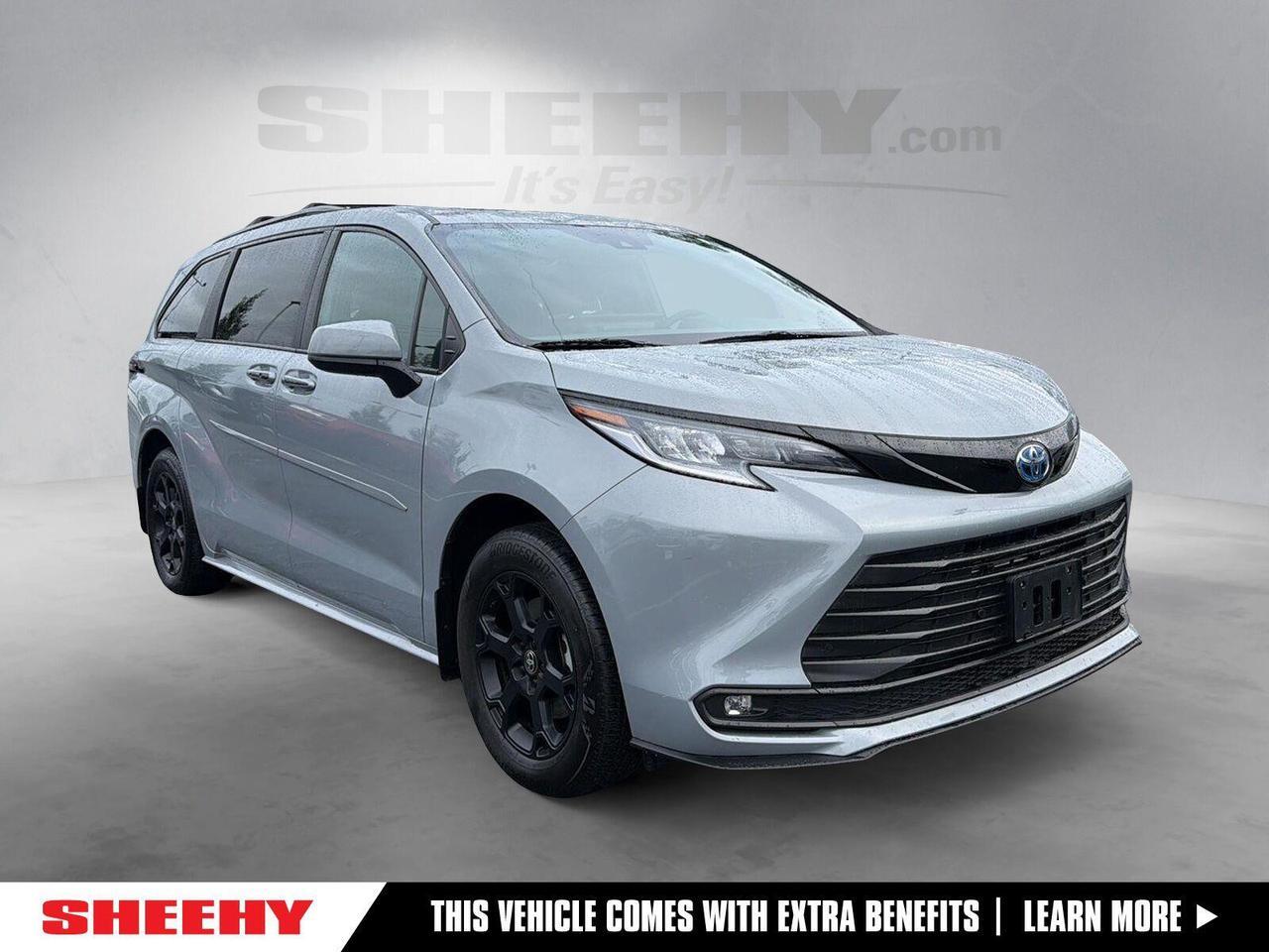 2025 Toyota Sienna Woodland Edition