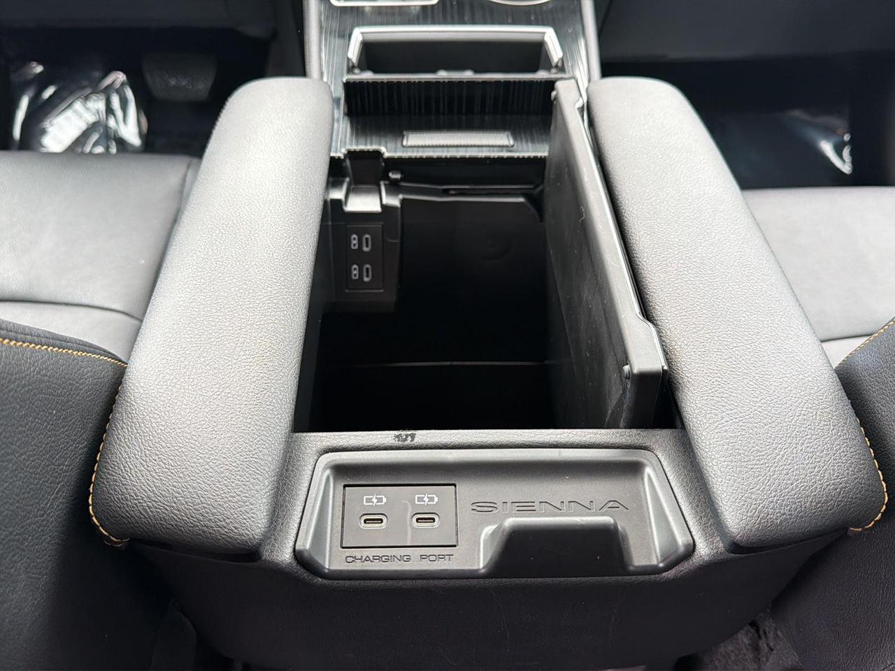 2025 Toyota Sienna Woodland Edition Gaithersburg MD