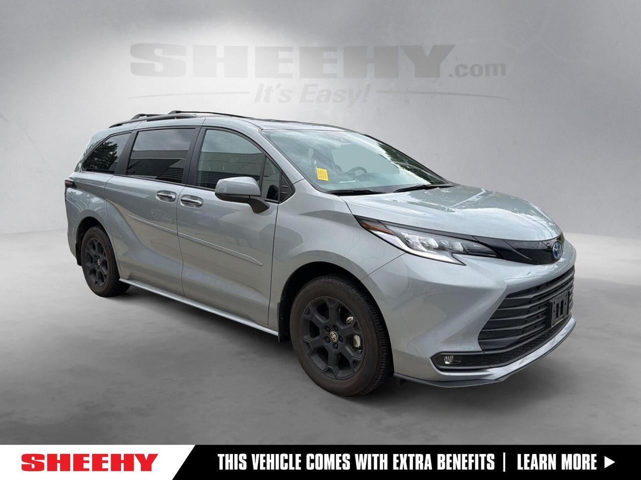 2025 Toyota Sienna Woodland Edition