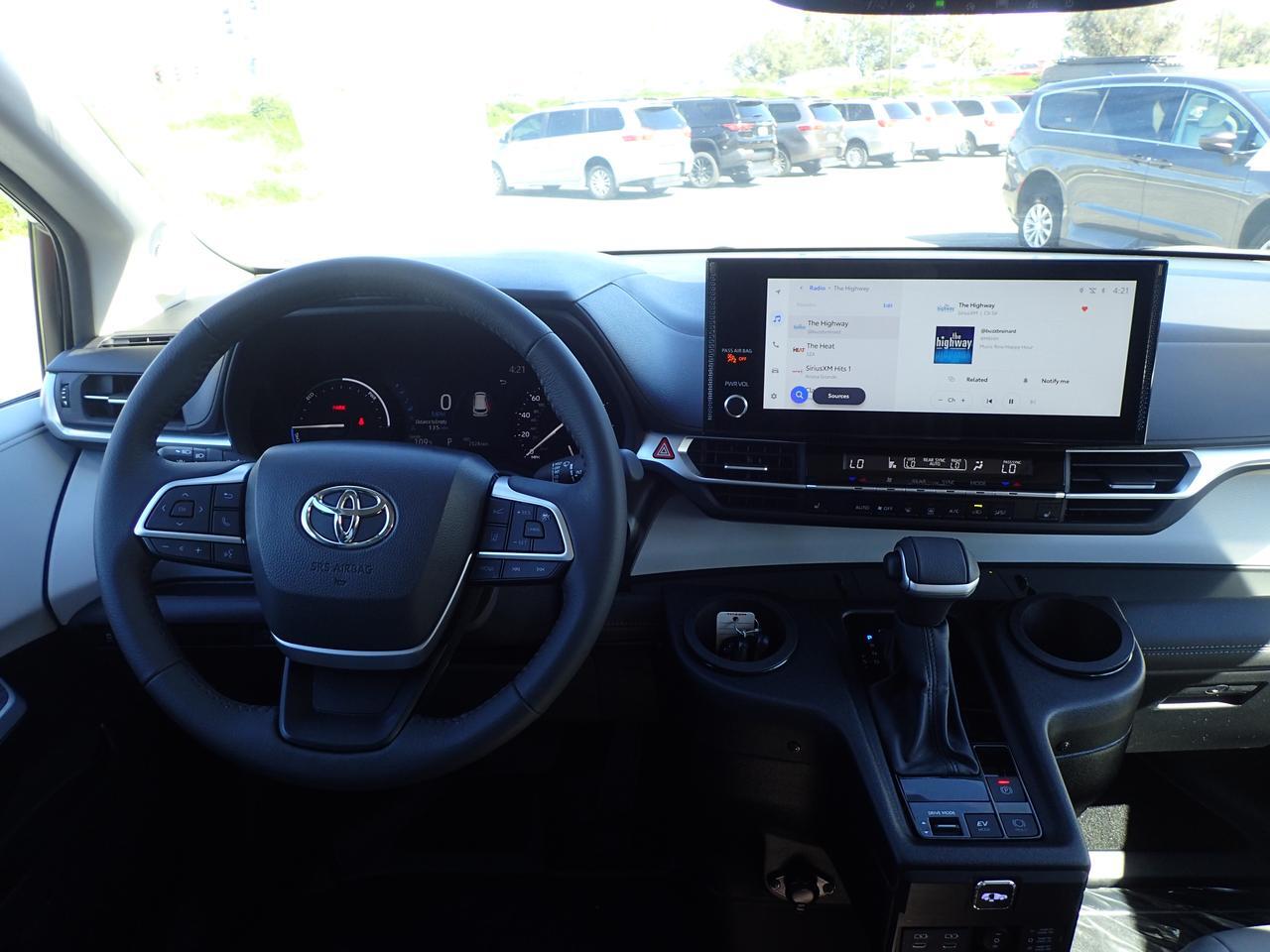 2025 Toyota Sienna XLE+ Anaheim CA