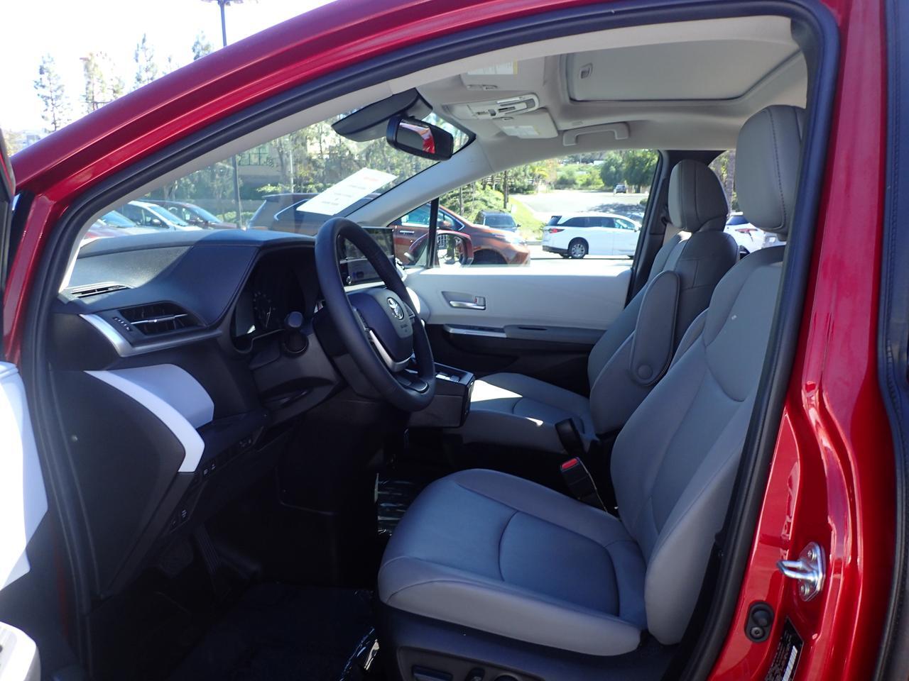 2025 Toyota Sienna XLE+ Anaheim CA