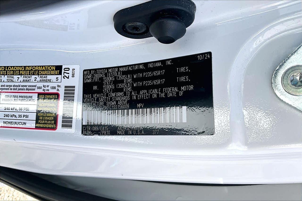 2025 Toyota Sienna XLE Folsom CA
