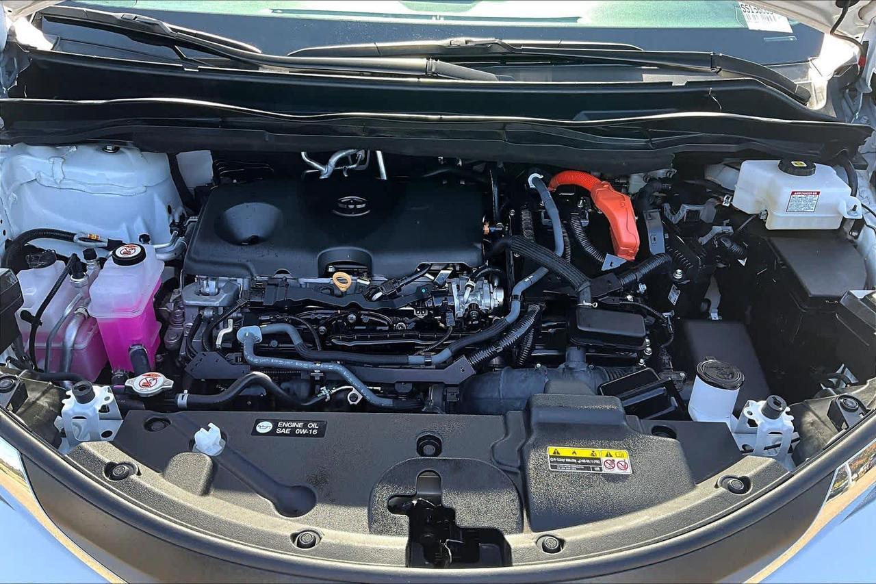 2025 Toyota Sienna XLE Folsom CA