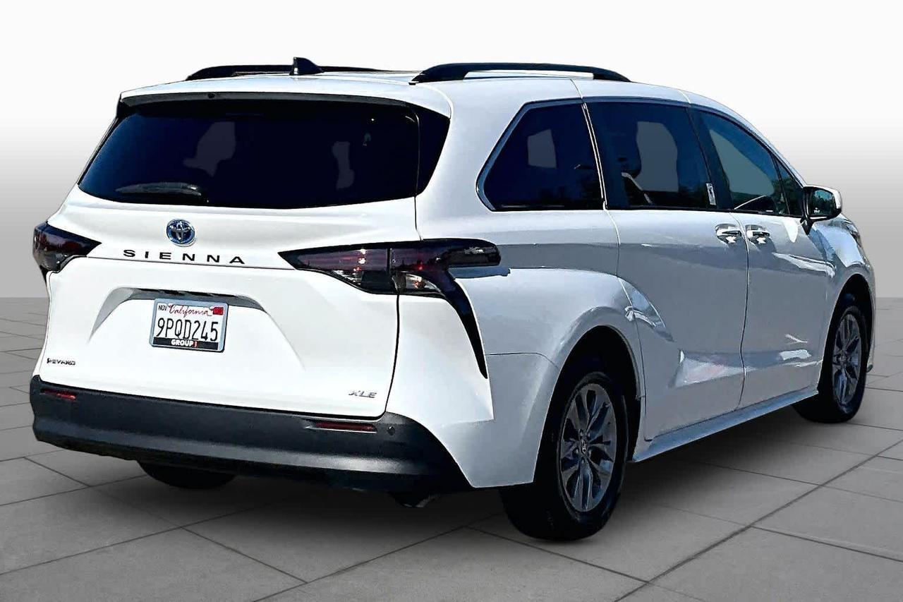 2025 Toyota Sienna XLE Folsom CA