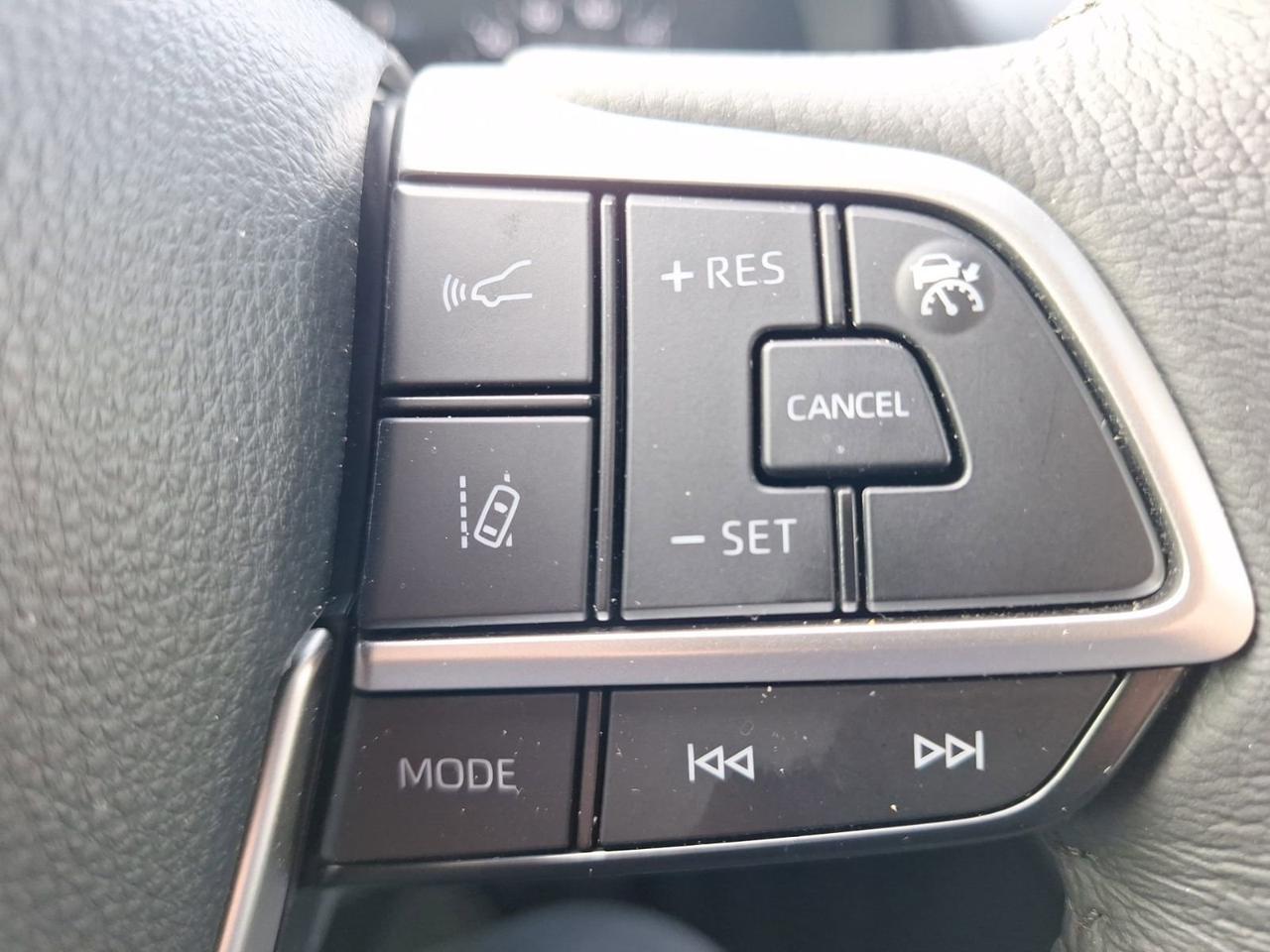 2025 Toyota Sienna XLE Hurst TX