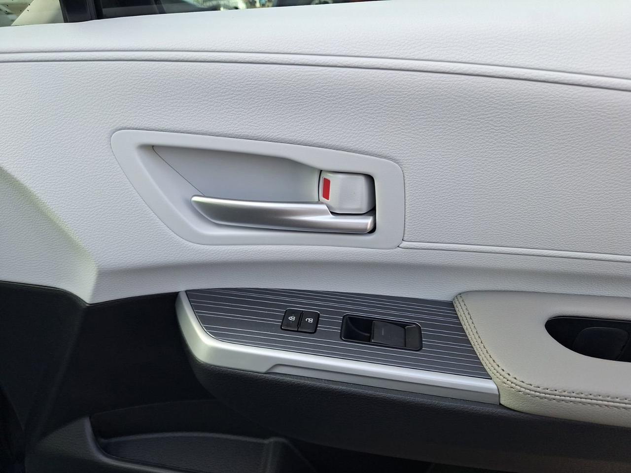 2025 Toyota Sienna XLE Hurst TX