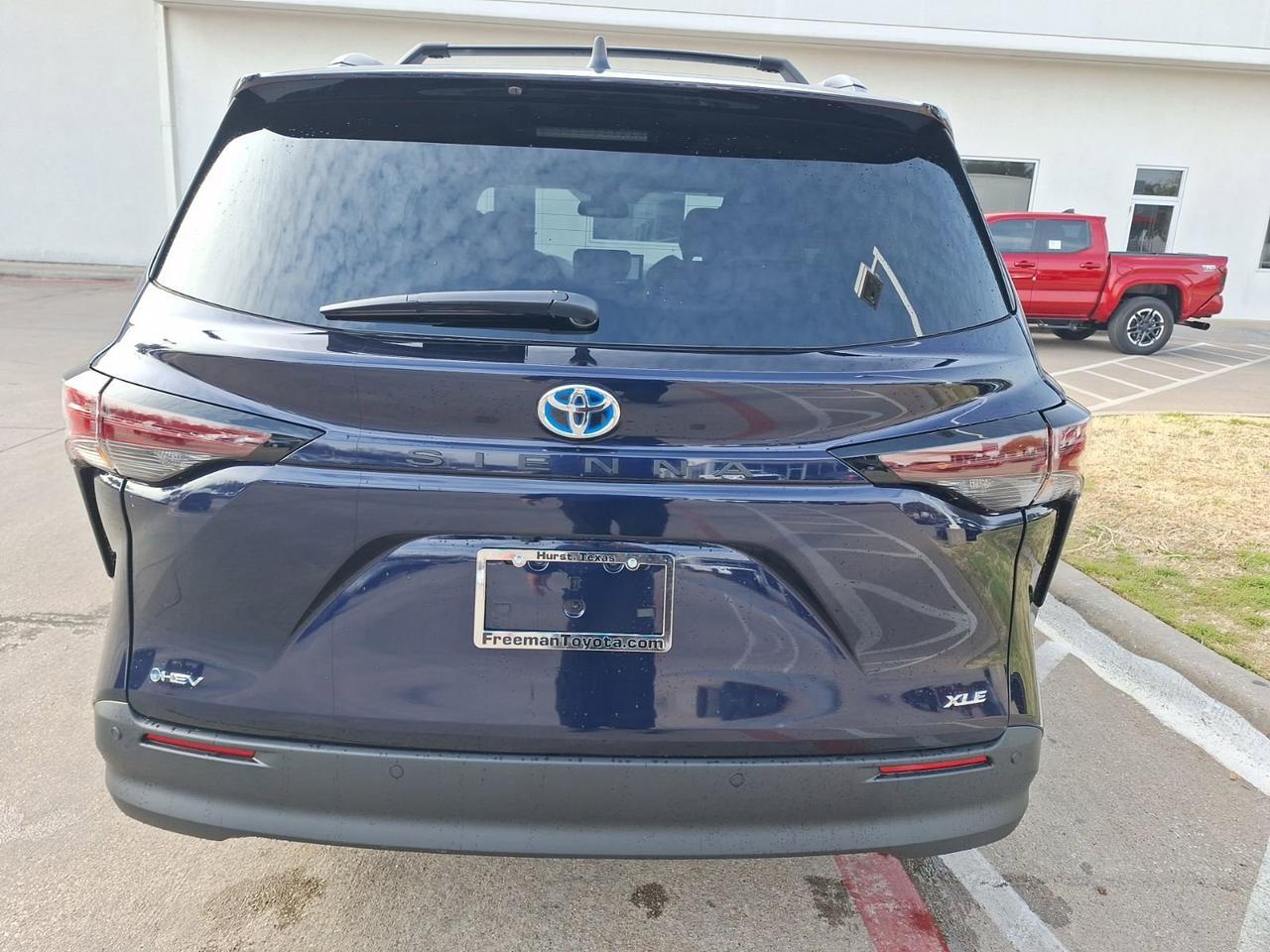 2025 Toyota Sienna XLE Hurst TX
