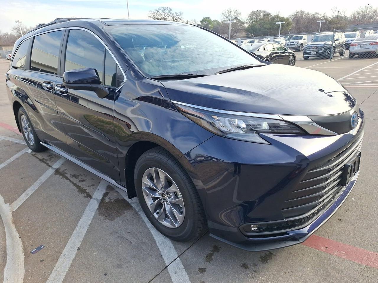2025 Toyota Sienna XLE Hurst TX