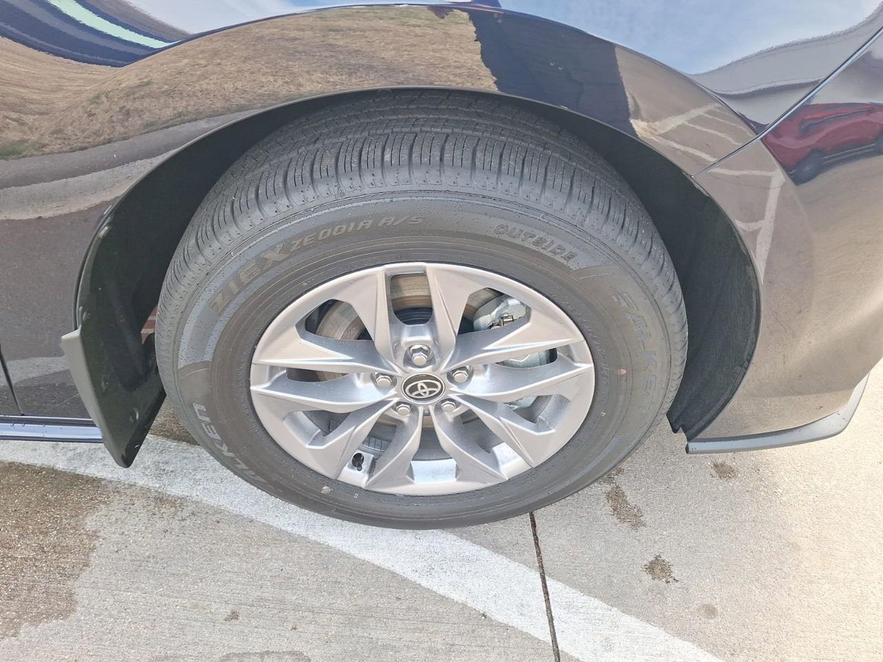 2025 Toyota Sienna XLE Hurst TX