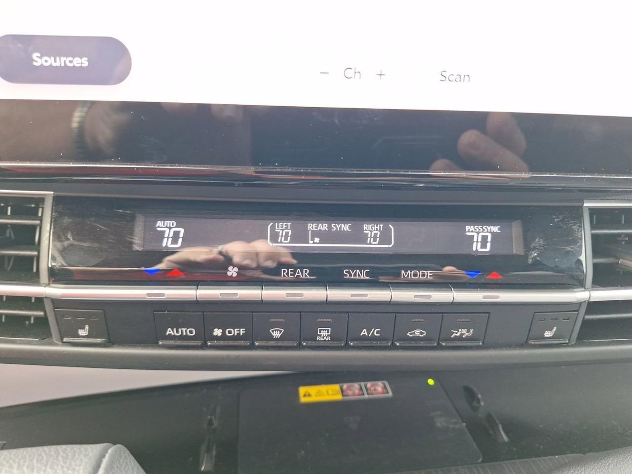 2025 Toyota Sienna XLE Hurst TX