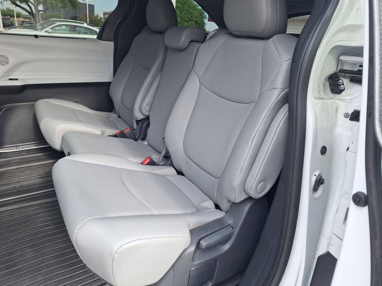 2025 Toyota Sienna XLE Hurst TX