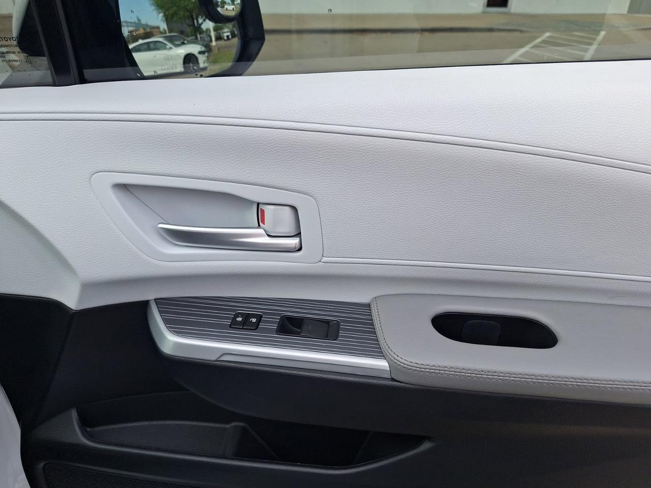 2025 Toyota Sienna XLE Hurst TX