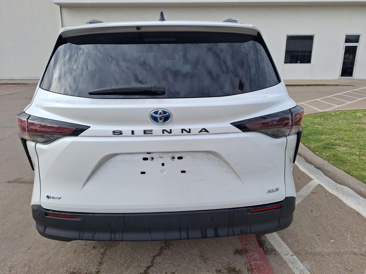 2025 Toyota Sienna XLE Hurst TX