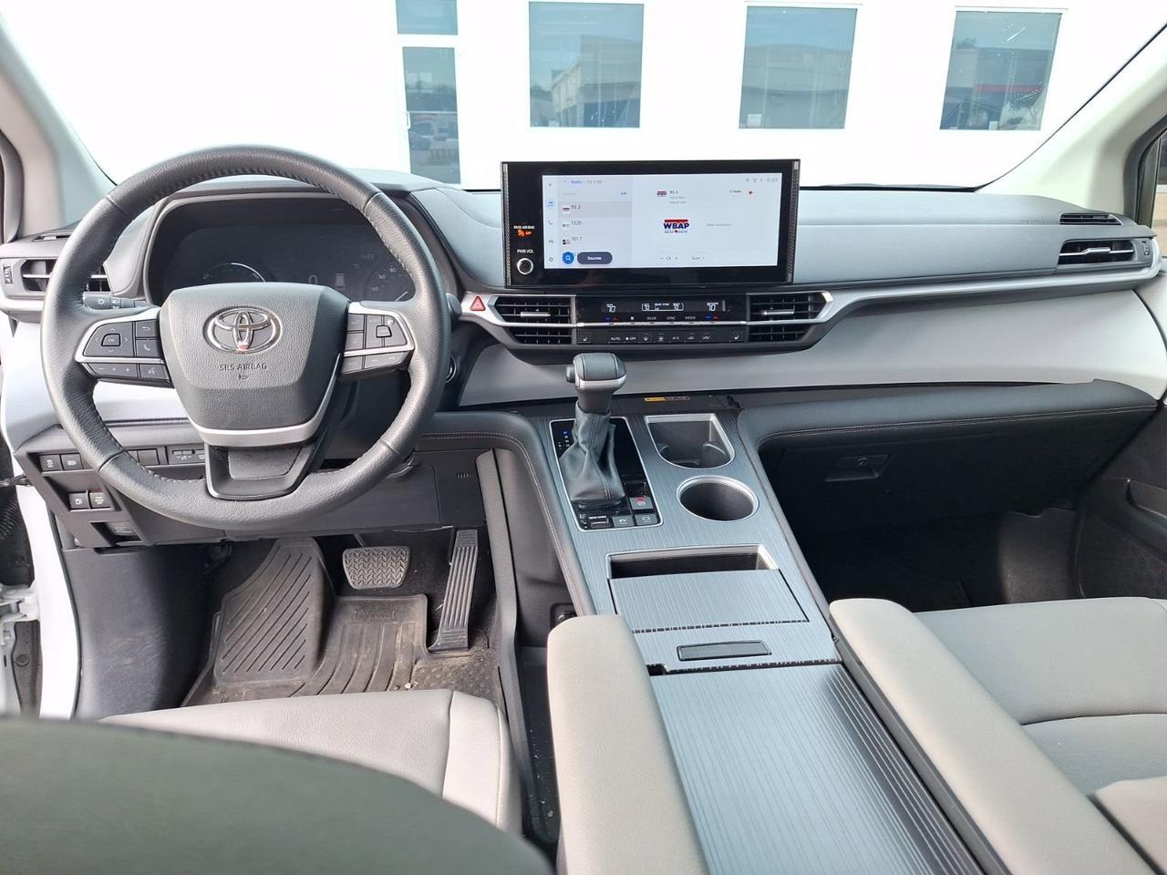 2025 Toyota Sienna XLE Hurst TX