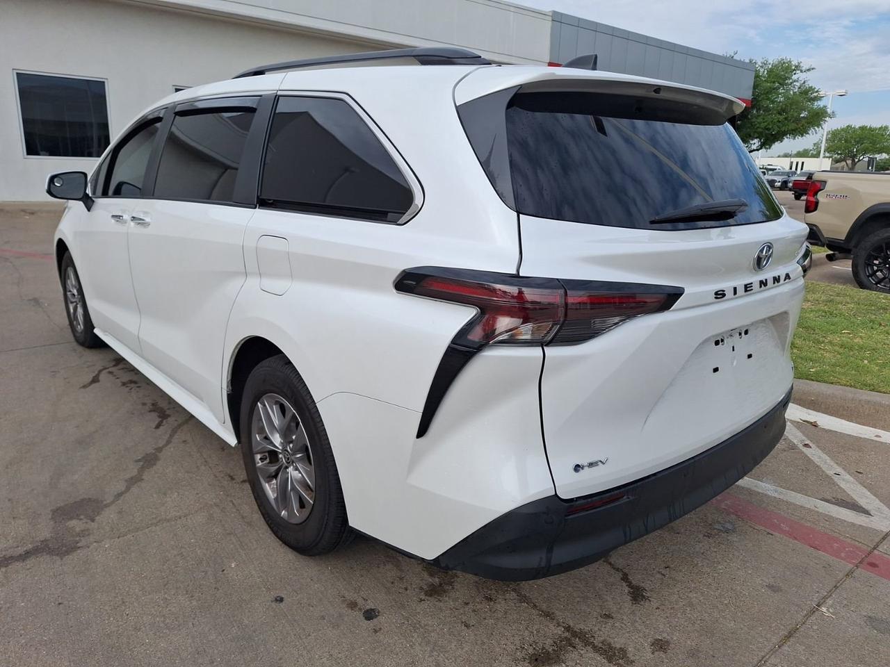 2025 Toyota Sienna XLE Hurst TX