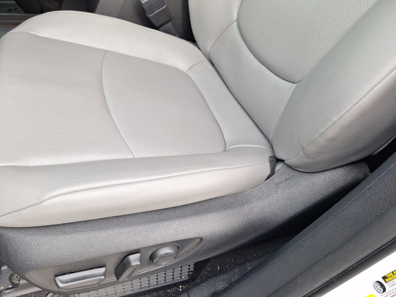 2025 Toyota Sienna XLE Hurst TX