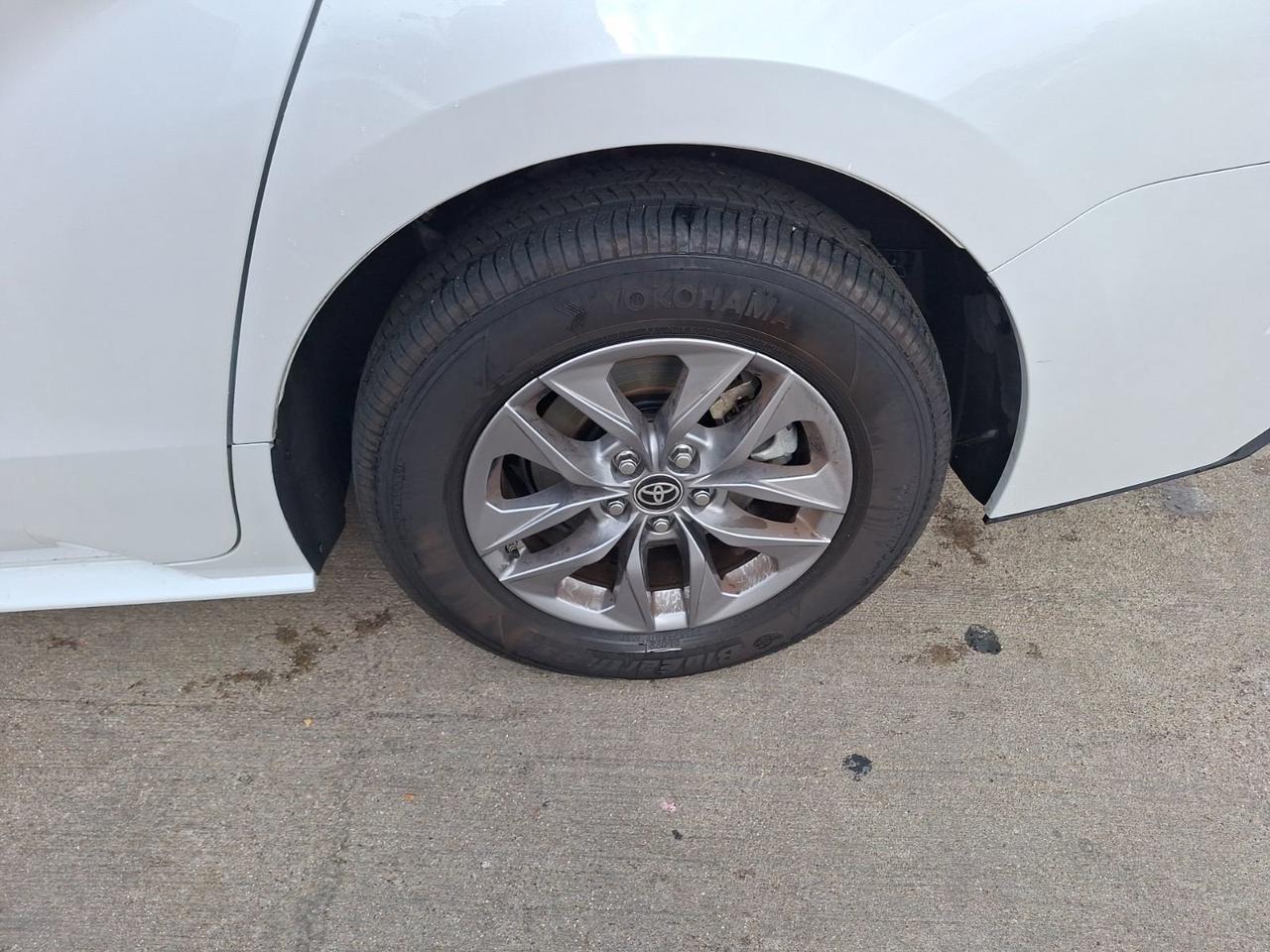 2025 Toyota Sienna XLE Hurst TX