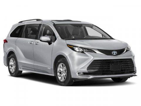 2025 Toyota Sienna XLE Hurst TX