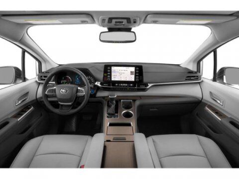 2025 Toyota Sienna XLE Hurst TX