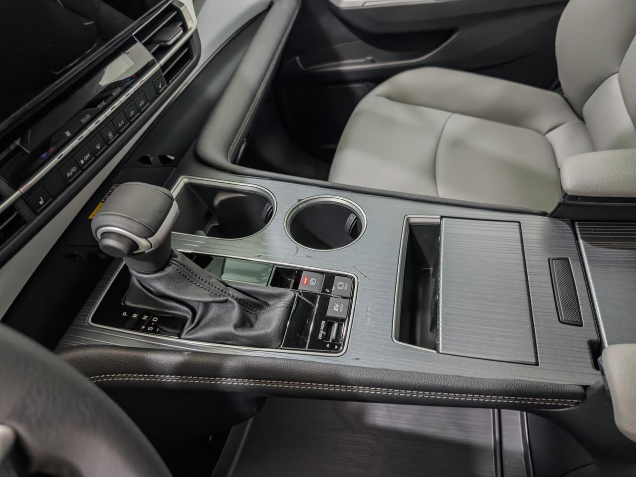 2025 Toyota Sienna XLE HYBRID AWD Tallmadge OH