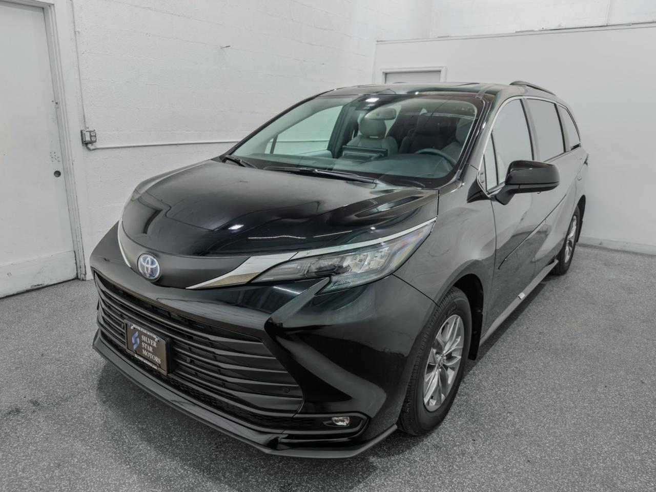 2025 Toyota Sienna XLE HYBRID AWD Tallmadge OH