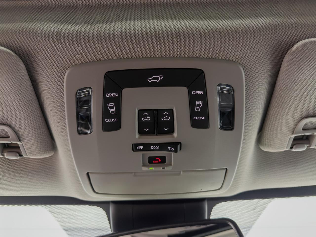 2025 Toyota Sienna XLE HYBRID AWD Tallmadge OH