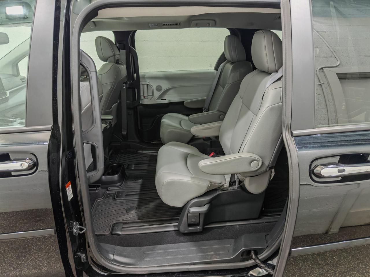 2025 Toyota Sienna XLE HYBRID AWD Tallmadge OH