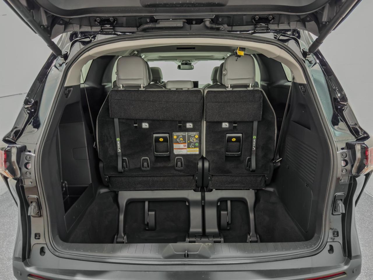 2025 Toyota Sienna XLE HYBRID AWD Tallmadge OH