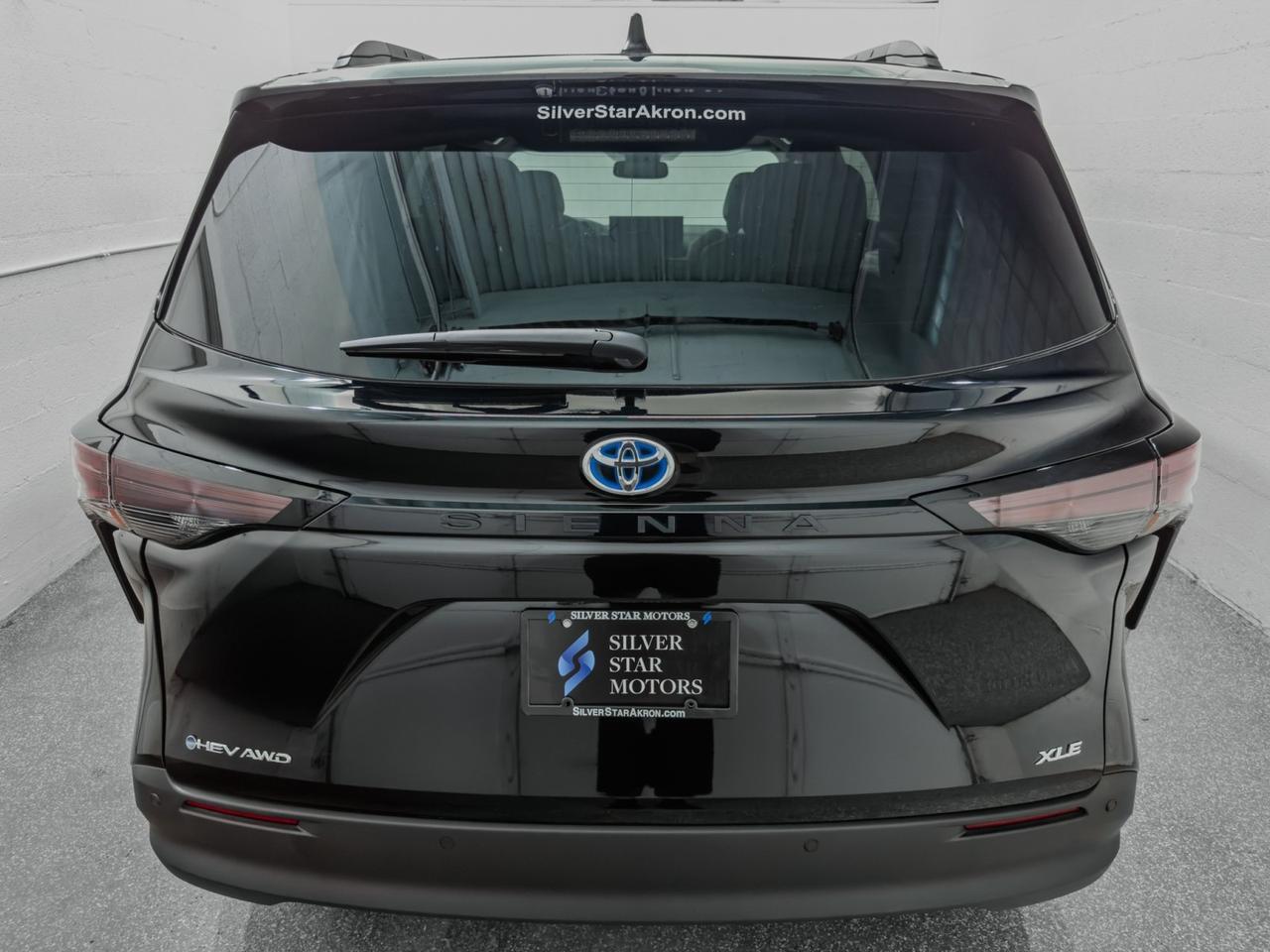 2025 Toyota Sienna XLE HYBRID AWD Tallmadge OH