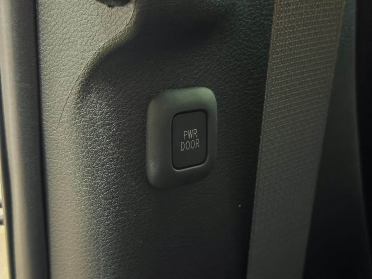 2025 Toyota Sienna XLE HYBRID AWD Tallmadge OH