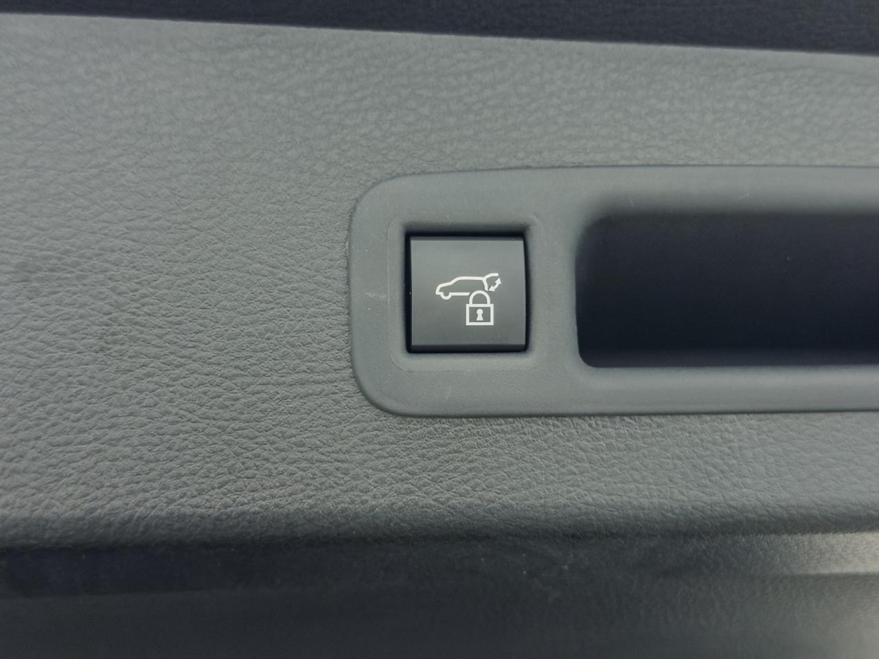 2025 Toyota Sienna XLE HYBRID AWD Tallmadge OH