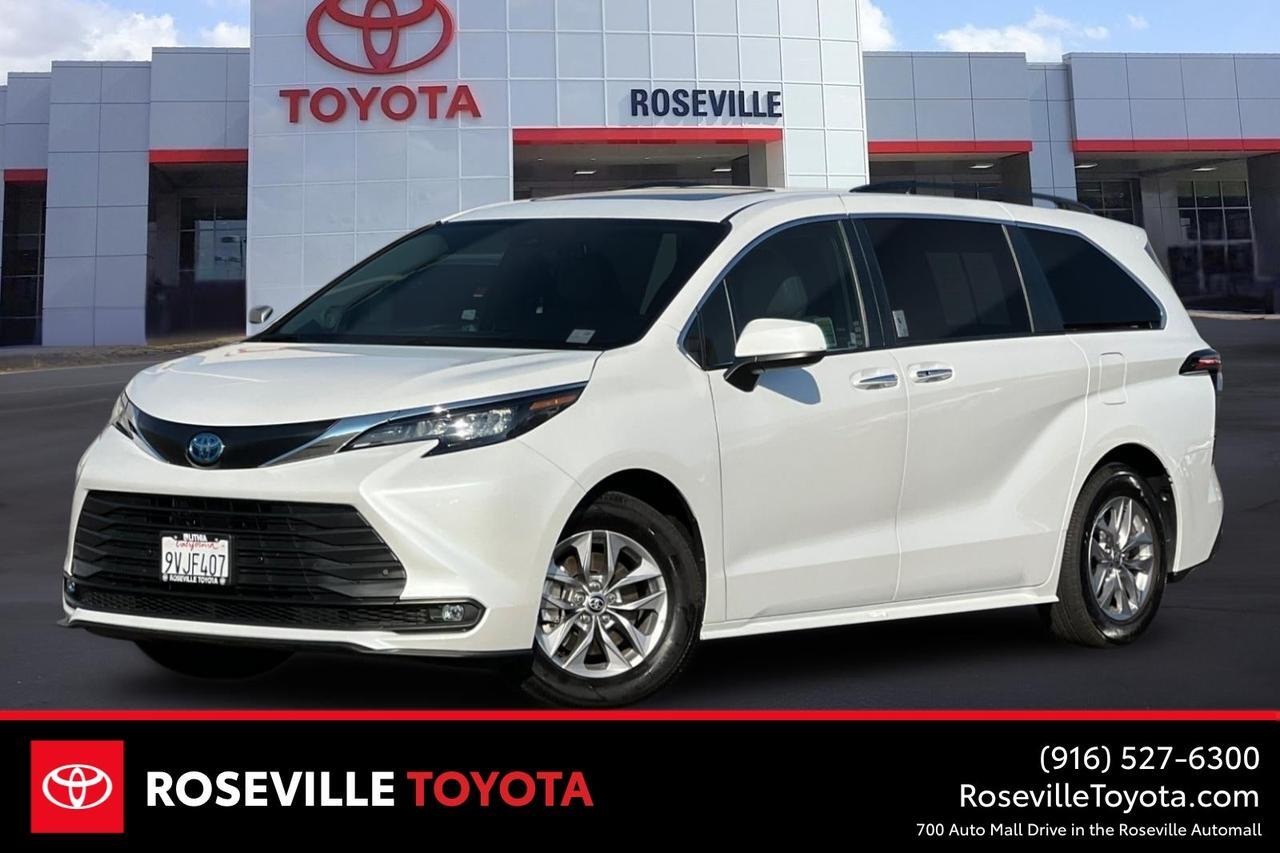 2025 Toyota Sienna XLE