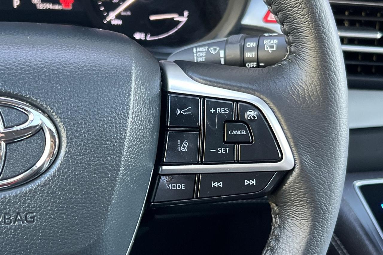 2025 Toyota Sienna XLE Roseville CA